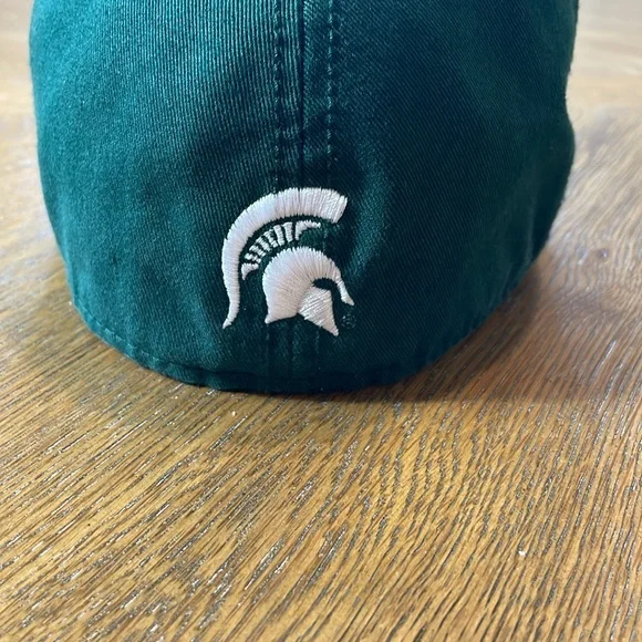 Michigan State Spartan’s green fitted hat - Picture 4 of 9